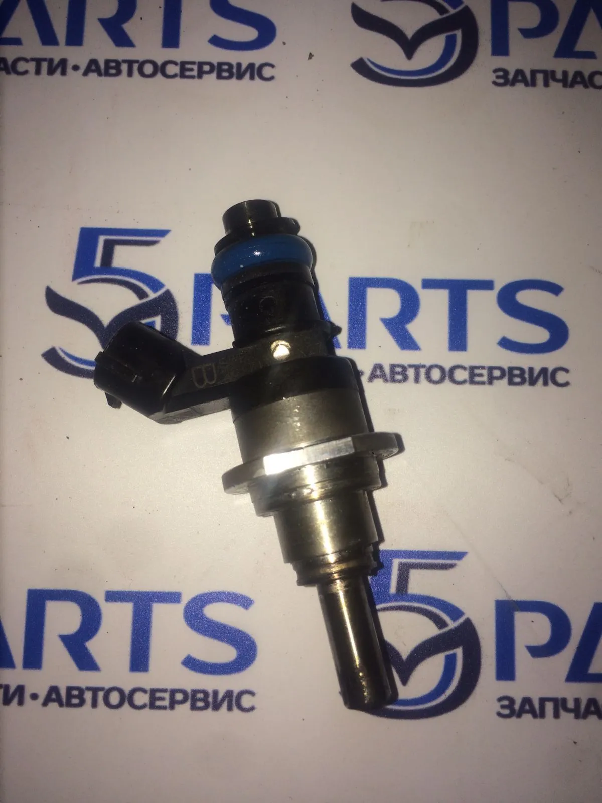 Форсунка топливная M3, M6, CX-7 2.3