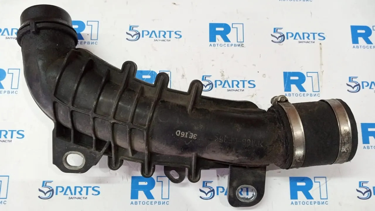 Патрубок интеркулера M3, M6, CX-5 (SH) 2.2 Disel