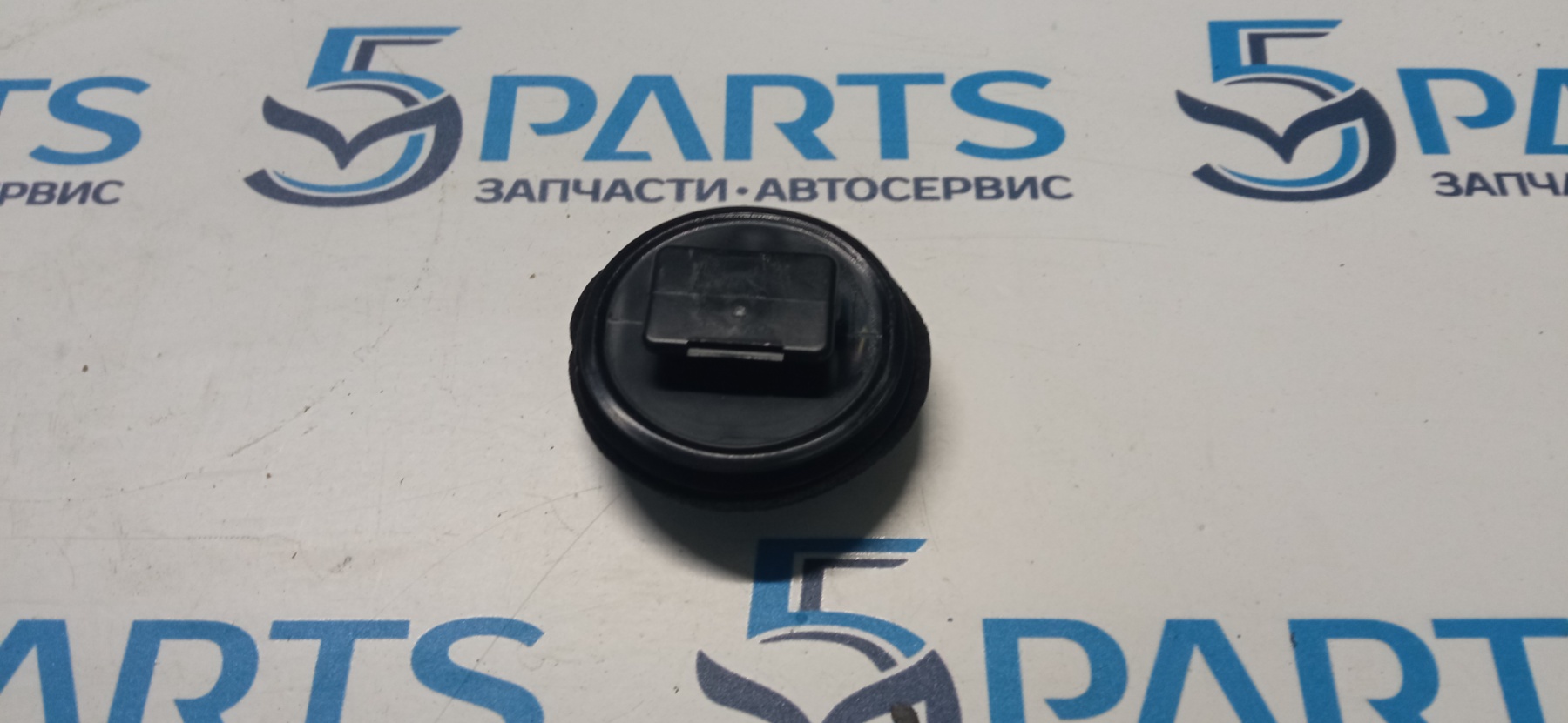 Клипса порога M3, M6 большая